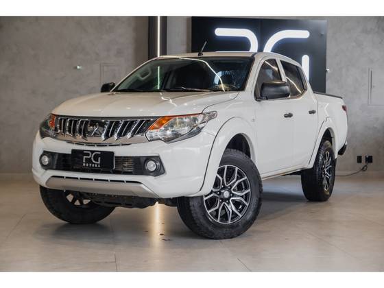 MITSUBISHI L200 TRITON 2.4 16V TURBO DIESEL SPORT GLS CD 4P 4X4 AUTOMÁTICO